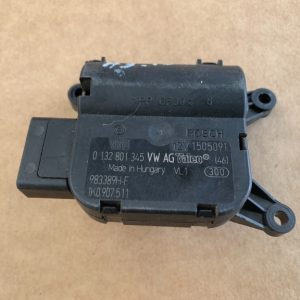 Motoras clapeta clima VW Golf 5 Touran Passat B6 1K0907511 1K0 907 511 - Dezmembrari Auto