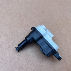 Motoras clapeta rezervor VW Passat B8.5 din 2023 la 0 km 510810773A 510 810 773 A - Dezmembrari Auto