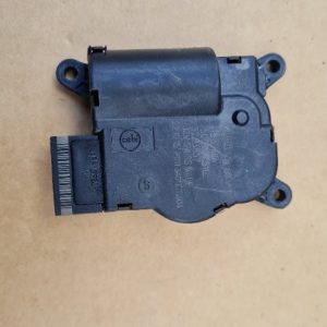 Motoras clima VW Passat B8 5Q0907511L 5Q0 907 511 L - Dezmembrari Auto