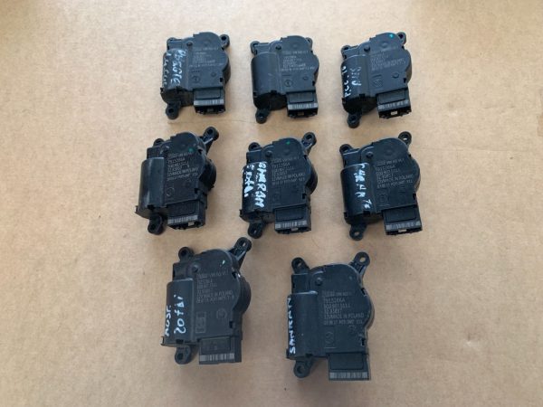 Motoras clima VW Passat B8 Golf 7 Arteon Skoda Octavia 3 5Q0907511L 5Q0 907 511 L valeo - Dezmembrari Auto