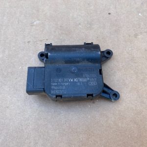 Motoras clima VW Scirocco 1K0907511J 1K0 907 511 J - Dezmembrari Auto