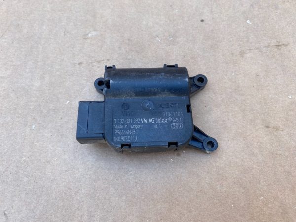Motoras clima VW Scirocco 1K0907511J 1K0 907 511 J - Dezmembrari Auto