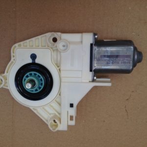 Motoras macara Audi A4 8K B8 8K0959811 8K0 959 811 - Dezmembrari Auto