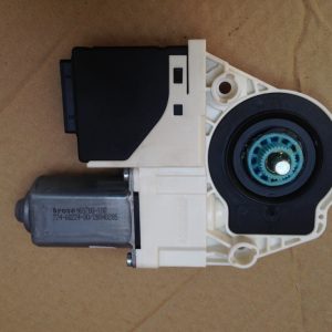 Motoras cu modul dreapta spate VW Passat CC 3C8959704C - Dezmembrari Auto