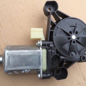 Motoras dreapta fata Audi A3 8V E-TRON 5Q0959802B 5Q0 959 802 B - Dezmembrari Auto