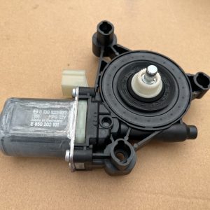 Motoras geam dreapta Audi A3 8Y din 2023 la 0 km 5Q0959801C 5Q0 959 801 C - Dezmembrari Auto