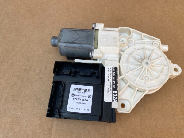 Motoras geam dreapta fata Audi A3 8P 8P0959802A 8P0 959 802 A - Dezmembrari Auto