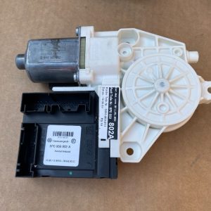 Motoras geam dreapta fata Audi A3 8P 8P0959802A 8P0 959 802 A - Dezmembrari Auto