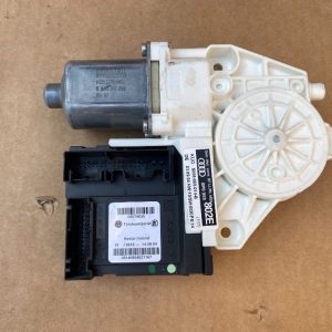Motoras geam dreapta fata Audi A3 8P 8P0959802E 8P0 959 802 E - Dezmembrari Auto