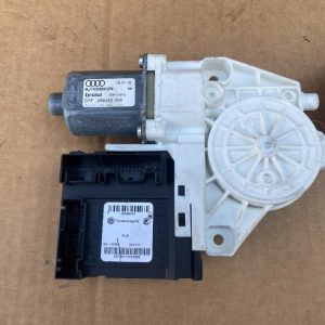 Motoras geam stanga Audi TT 2013 8J7959802N 8J7 959 802 N - Dezmembrari Auto