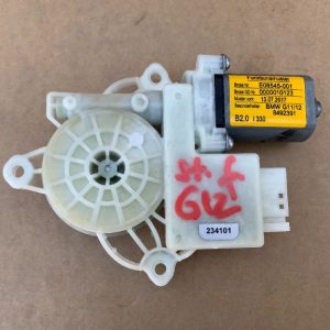 Motoras geam stanga fata BMW Seria 7 2017 G11 G12 8492391 - Dezmembrari Auto