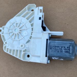 Motoras geam stanga spate Audi A6 C7 2016 8K0959811A 8K0 959 811 A la 0 km - Dezmembrari Auto