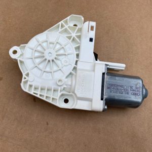 Motoras geam stanga spate Audi A6 C7 2016 8K0959811A 8K0 959 811 A la 0 km - Dezmembrari Auto