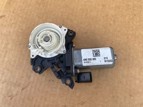 Motoras geam stanga spate Audi Q7 4M 4M0839003 4M0 839 003 - Dezmembrari Auto