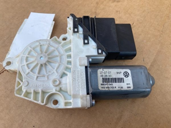 Motoras geam stanga spate VW Golf 5 1k0959703p 1k0 959 703 p - Dezmembrari Auto