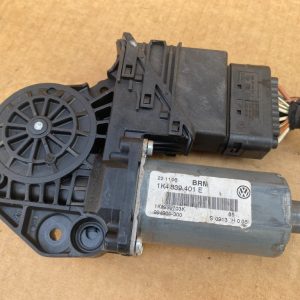 Motoras geam stanga spate VW Golf 5 plus 1K4839401E 1K4 839 401 E 1K0959795E 1K0 959 795 E - Dezmembrari Auto