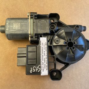 Motoras geam stanga spate VW Golf 7 5Q0959811 5Q0 959 811 la 0 km - Dezmembrari Auto