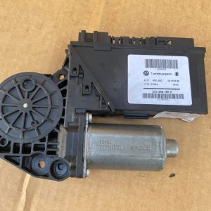 Motoras geam stanga spate VW Touareg 7L 3D0959795E 3D0 959 795 E - Dezmembrari Auto