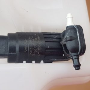 Motoras lichid parbriz VW Golf 7 1K6955651 1K6 955 651 - Dezmembrari Auto