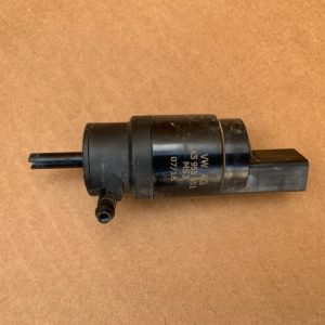 Motoras lichid parbriz VW Jetta 2017 1K5955651 1K5 955 651 - Dezmembrari Auto