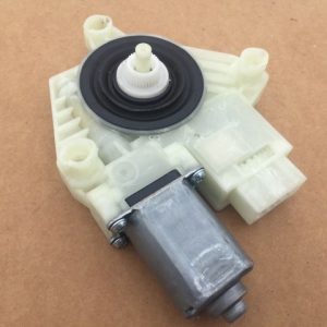 Motoras macara dreapta spate VW Golf 7 5Q4959811D 5Q4 959 811 D - Dezmembrari Auto