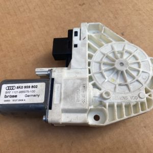 Motoras macara geam dreapta fata Audi A4 B8 8K0959802 8K0 959 802 - Dezmembrari Auto