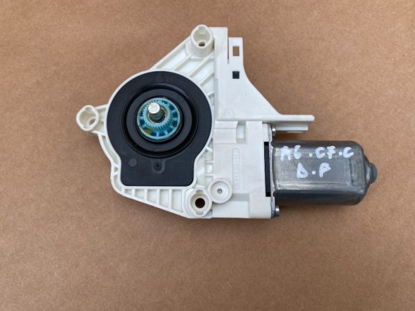 Motoras macara geam dreapta fata Audi A6 C7 2016 8K0959802B 8K0 959 802 B la 0 km - Dezmembrari Auto