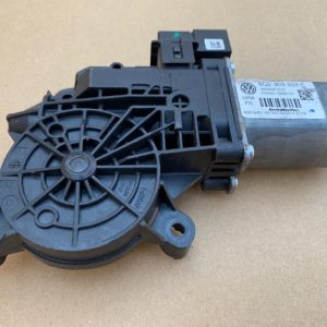 Motoras macara geam dreapta fata Skoda Fabia 2 6Q2959801E 6Q2 959 801 E - Dezmembrari Auto