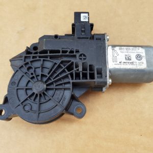 Motoras macara geam dreapta fata Skoda Fabia 2 6R0959802P 6R0 959 802 P - Dezmembrari Auto