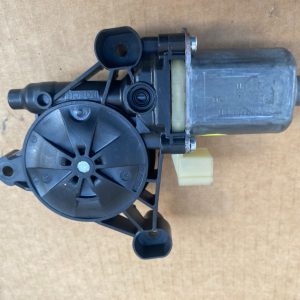 Motoras macara geam dreapta fata VW Golf 7 5Q0959802B 5Q0 959 802 B - Dezmembrari Auto