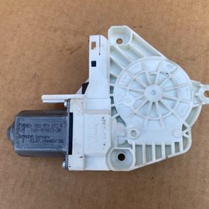 Motoras macara geam dreapta spate Audi A4 B8 8K0959812A 8K0 959 812 A - Dezmembrari Auto