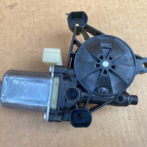 Motoras macara geam dreapta spate Audi A4 B9 8W0959802 8W0 959 802 - Dezmembrari Auto