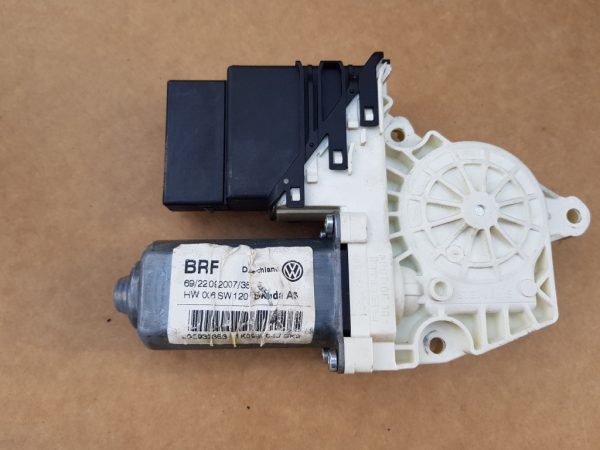 Motoras macara geam dreapta spate Skoda Octavia 2 1K0959704J 1K0 959 704 J - Dezmembrari Auto