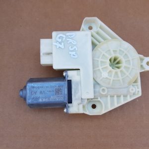 Motoras macara geam dreapta spate VW Golf 7 5Q4959812A 5Q4 959 812 A - Dezmembrari Auto