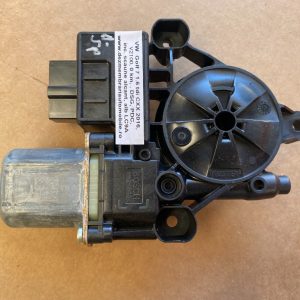 Motoras macara geam dreapta spate VW Golf 7 2016 5Q0959812 5Q0 959 812 la 0 km - Dezmembrari Auto