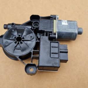 Motoras macara geam dreapta spate VW Golf 7 5Q0959812 5Q0 959 812 - Dezmembrari Auto