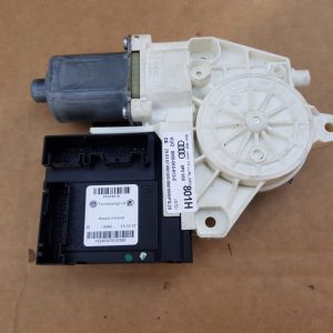Motoras macara geam stanga fata Audi A3 8P 8P0959801H 8P0 959 801 H - Dezmembrari Auto