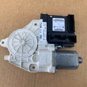 Motoras macara geam stanga fata Audi A3 8P 8P0959801J 8P0 959 801 J - Dezmembrari Auto