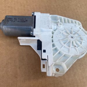 Motoras macara geam stanga fata Audi A4 B8 8K0959801B 8K0 959 801 B - Dezmembrari Auto