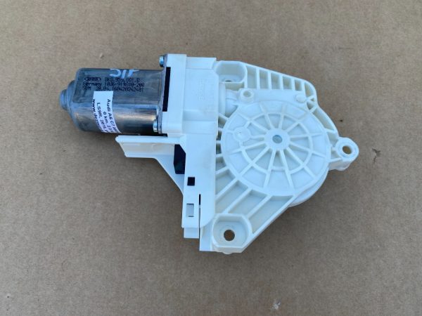 Motoras macara geam stanga fata Audi A6 C7 2016 8K0959801B 8K0 959 801 B la 0 km - Dezmembrari Auto