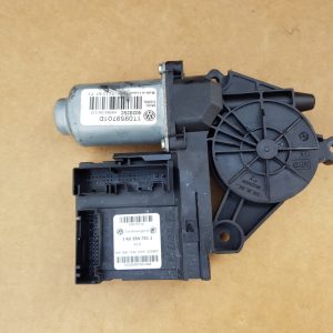 Motoras macara geam stanga fata Skoda Octavia 2 1K0959793J 1K0 959 793 J - Dezmembrari Auto