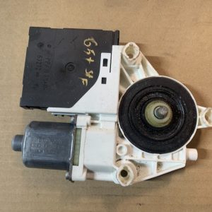 Motoras macara geam stanga fata VW Golf 5 plus 1K0959793K 1K0 959 793 K - Dezmembrari Auto