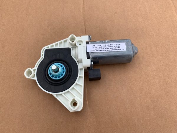 Motoras macara geam stanga fata VW Golf 7 2019 5Q4959801B 5Q4 959 801 B la 0 km - Dezmembrari Auto