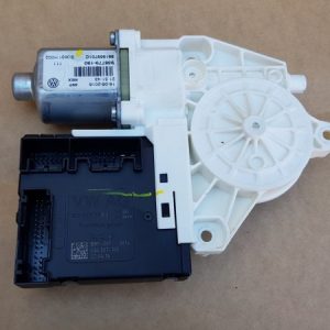 Motoras macara geam stanga fata VW Jetta 2016 3C0959793J 3C0 959 793 J - Dezmembrari Auto