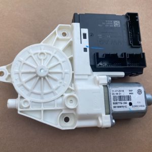 Motoras macara geam stanga fata VW Jetta 2017 3C0959793J 3C0 959 793 J la 0 km - Dezmembrari Auto