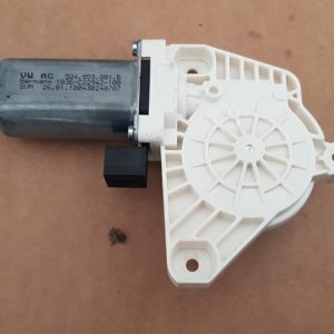 Motoras macara geam stanga fata VW Passat B8 5Q4959801B 5Q4 959 801 B - Dezmembrari Auto