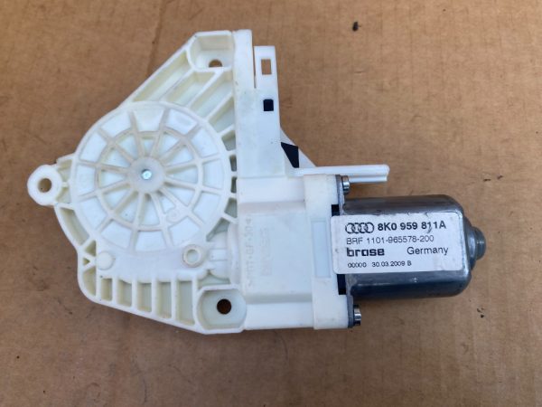 Motoras macara geam stanga spate Audi A4 B8 8K0959811A 8K0 959 811 A - Dezmembrari Auto