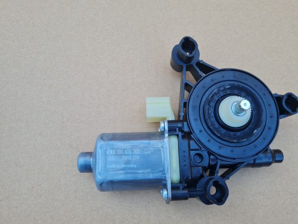 Motoras macara geam stanga spate Audi Q8 2019 8W0959801 8W0 959 801 - Dezmembrari Auto