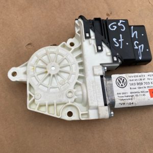 Motoras macara geam stanga spate VW Golf 5 1K0959703K 1K0 959 703 K 1K0959795E 1K0 959 795 E - Dezmembrari Auto