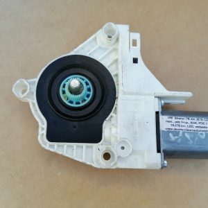 Motoras macara geam stanga spate VW Sharan 7n 8K0959802B 8K0 959 802 B - Dezmembrari Auto